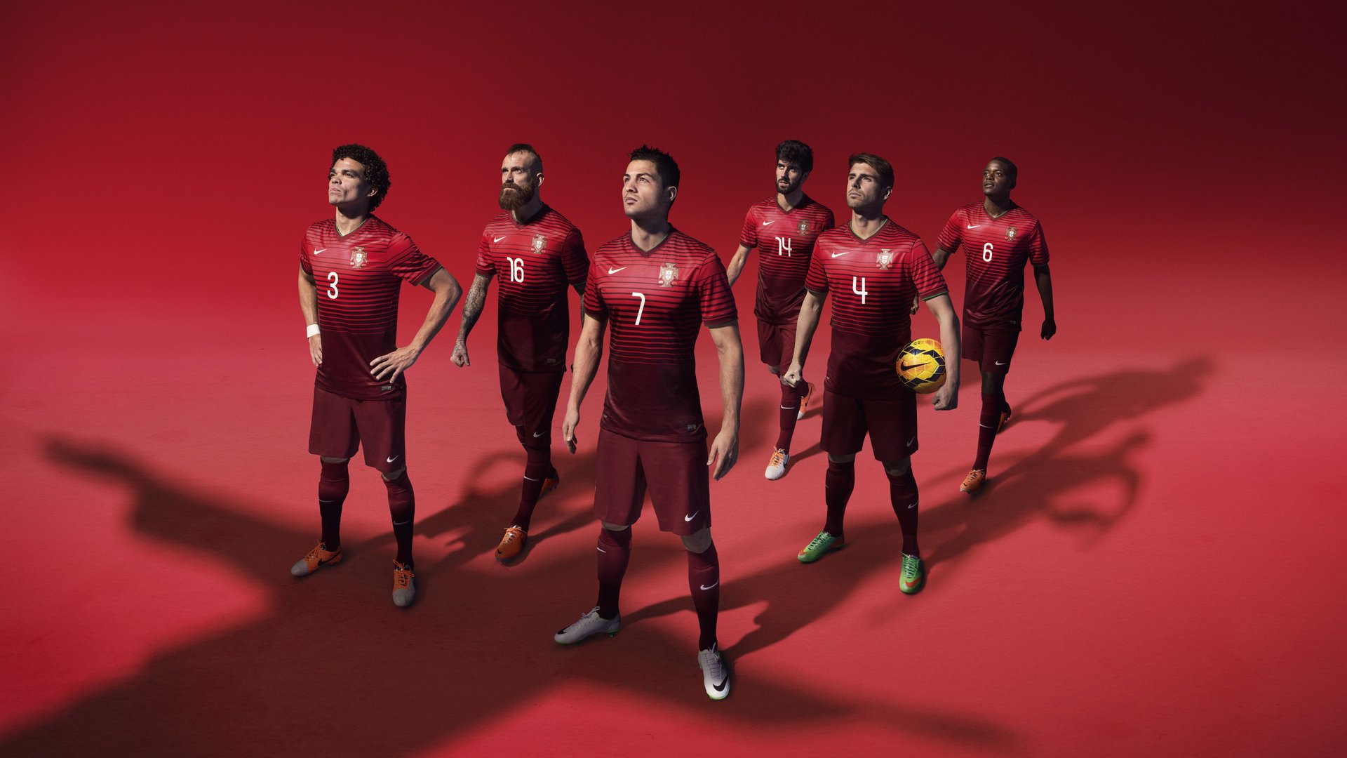 华体会体育官网-国足进攻组织中非关键球员参与度分析,国足内部总结低估对手