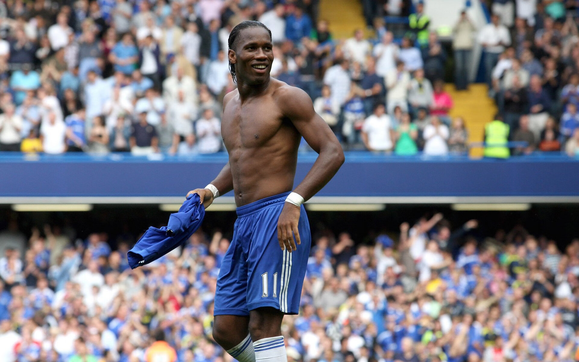 华体会体育入口-中超联赛国足爆冷 球迷反思球队战术问题，中超足球赛国足